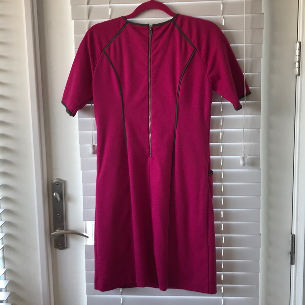 Dress - Picture 4 of 4